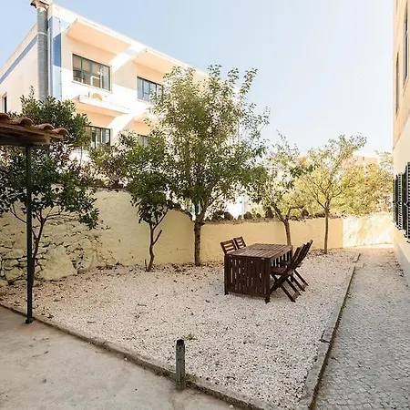 Large Bright For 6 With Lovely Terrace Sintra